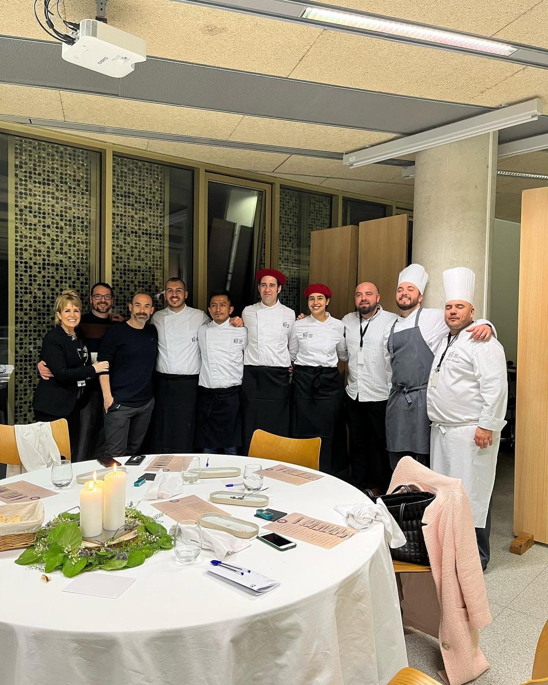 Equipo en un evento gastronómico